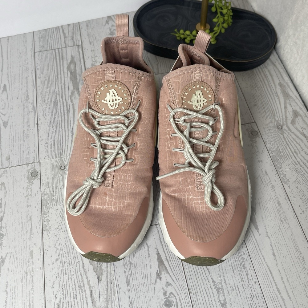 Nike Air Huarache Run Ultra Women's Size 8 Running Shoes Particle Pink